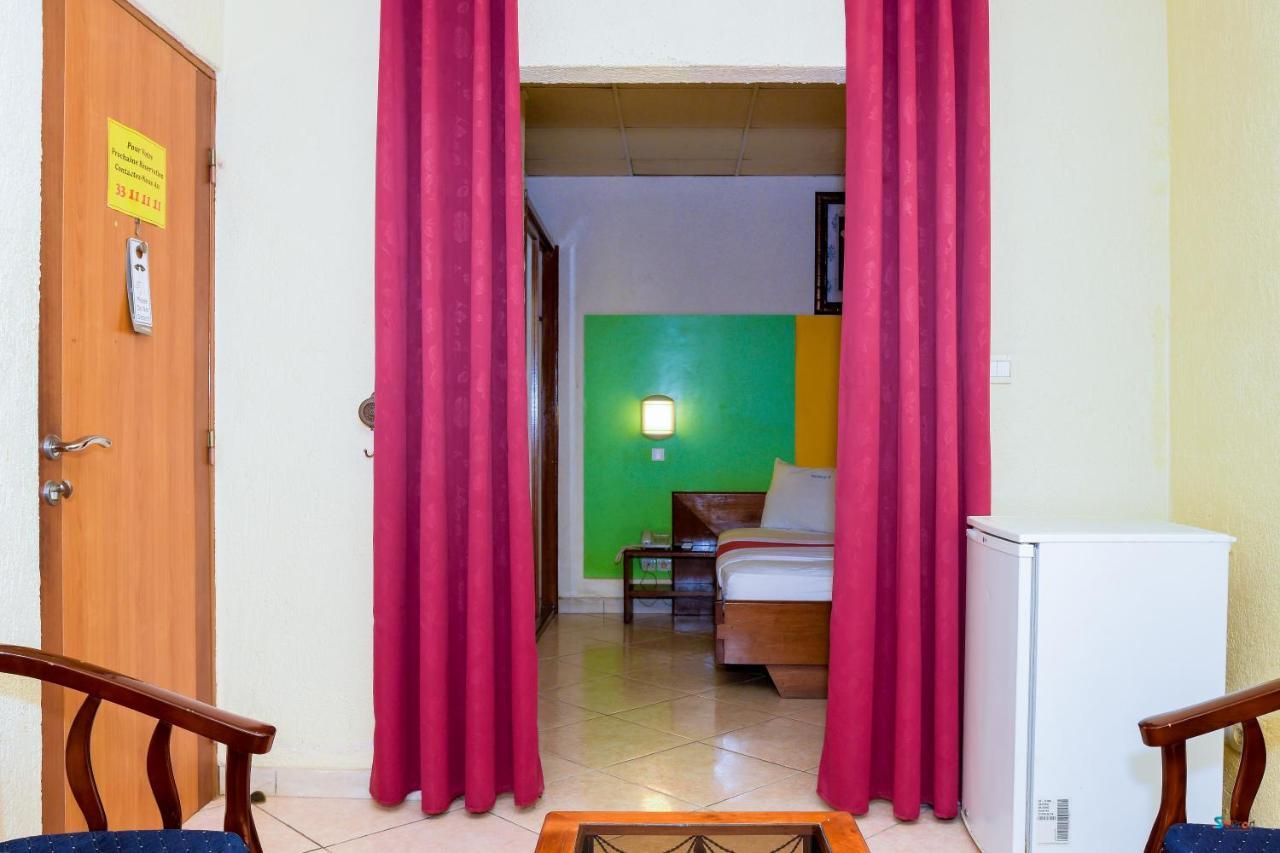 Serena Hotel Douala Exterior photo